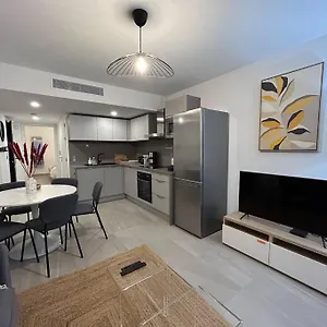 Prestige View 411 Apartment